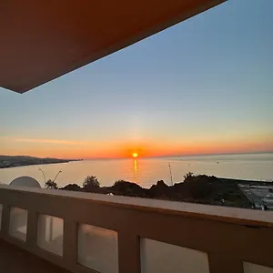 https://perla-marina-sea-view-apartament.taorminaitalyhotels.com
